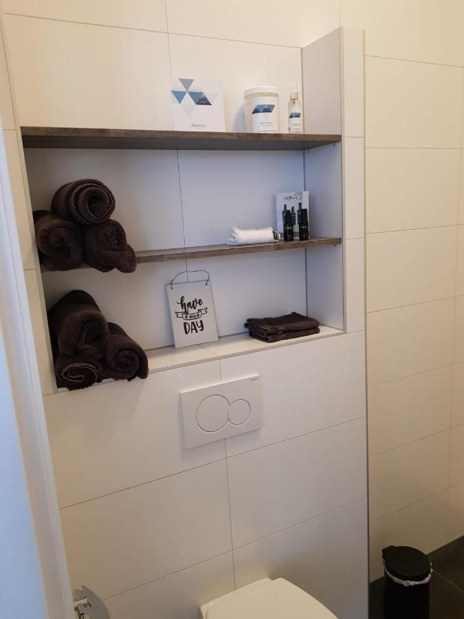 Slapen Bij Van-V Zierikzee Exterior foto